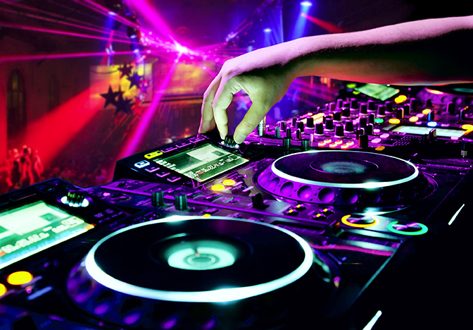 DJ les bij POPsCOOL