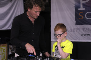 Hollyde dj